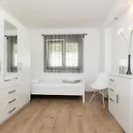Sea Sound Rea Apartment *