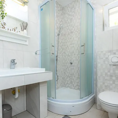Sea Sound Rea Apartmán Sveti Filip i Jakov