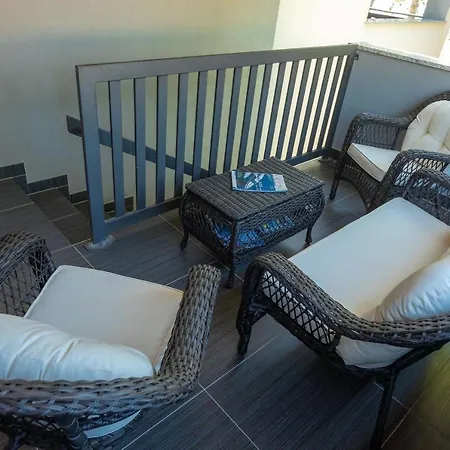 Sea Sound Rea Apartment *
