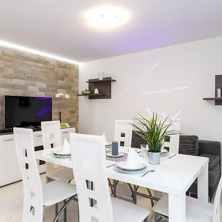 Sea Sound Rea Apartment